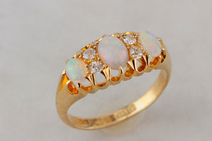 ANTIQUE EDWARDIAN 1911 OPAL & DIAMOND RING 18ct GOLD
