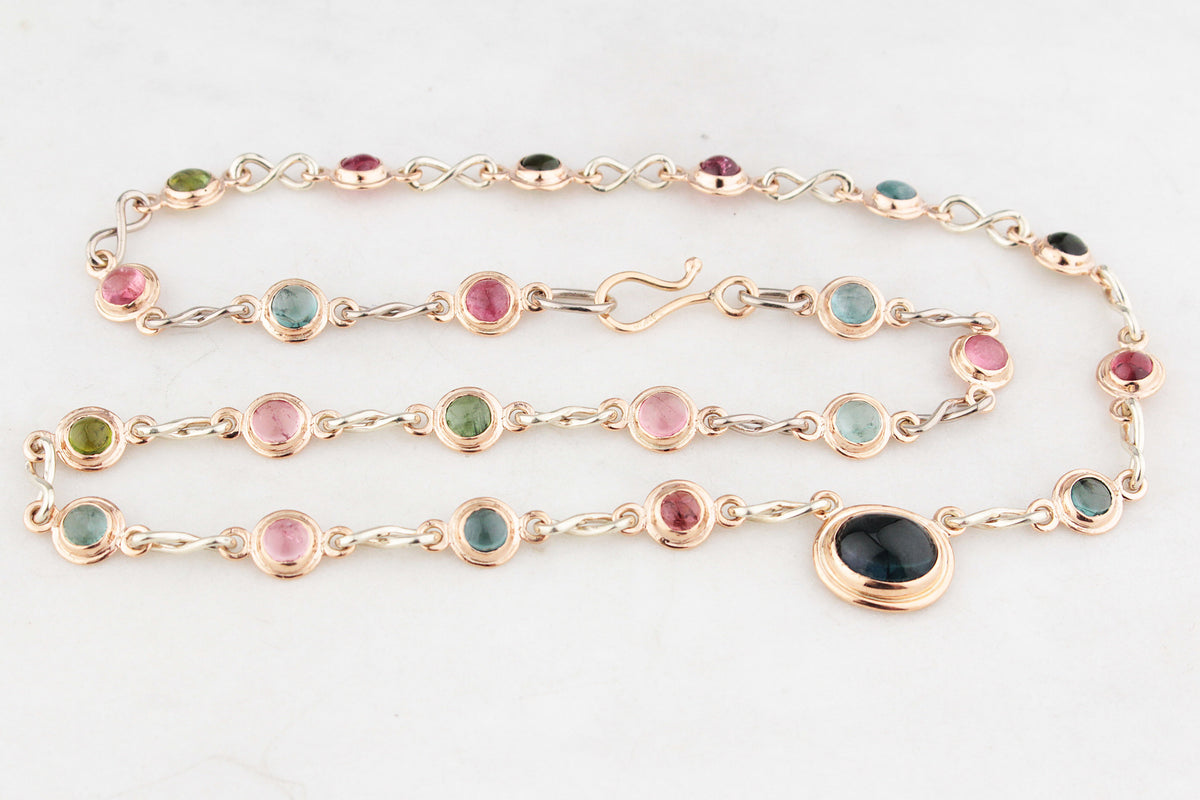 CONTEMPORARY 16ct TOURMALINE NECKLACE 9ct GOLD