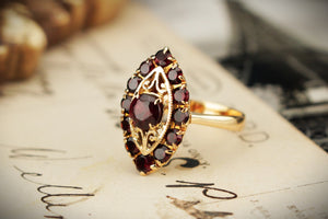 RETRO c1970 ITALIAN GARNET CLUSTER RING 18ct YELLOW GOLD