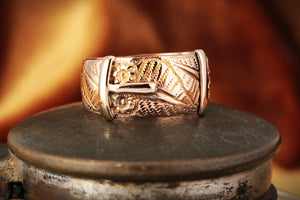ANTIQUE EDWARDIAN BUCKLE RING 9ct GOLD