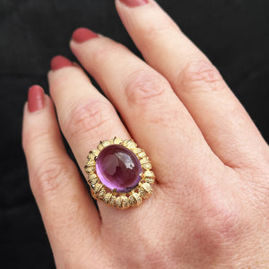 RETRO MID-CENTURY CABOCHON AMETHYST RING 18ct GOLD