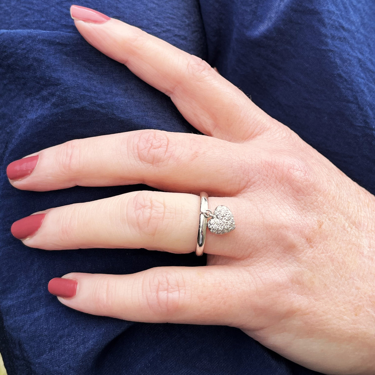 RETRO TIFFANY &amp; Co PAVE DIAMOND HEART CHARM RING PLATINUM