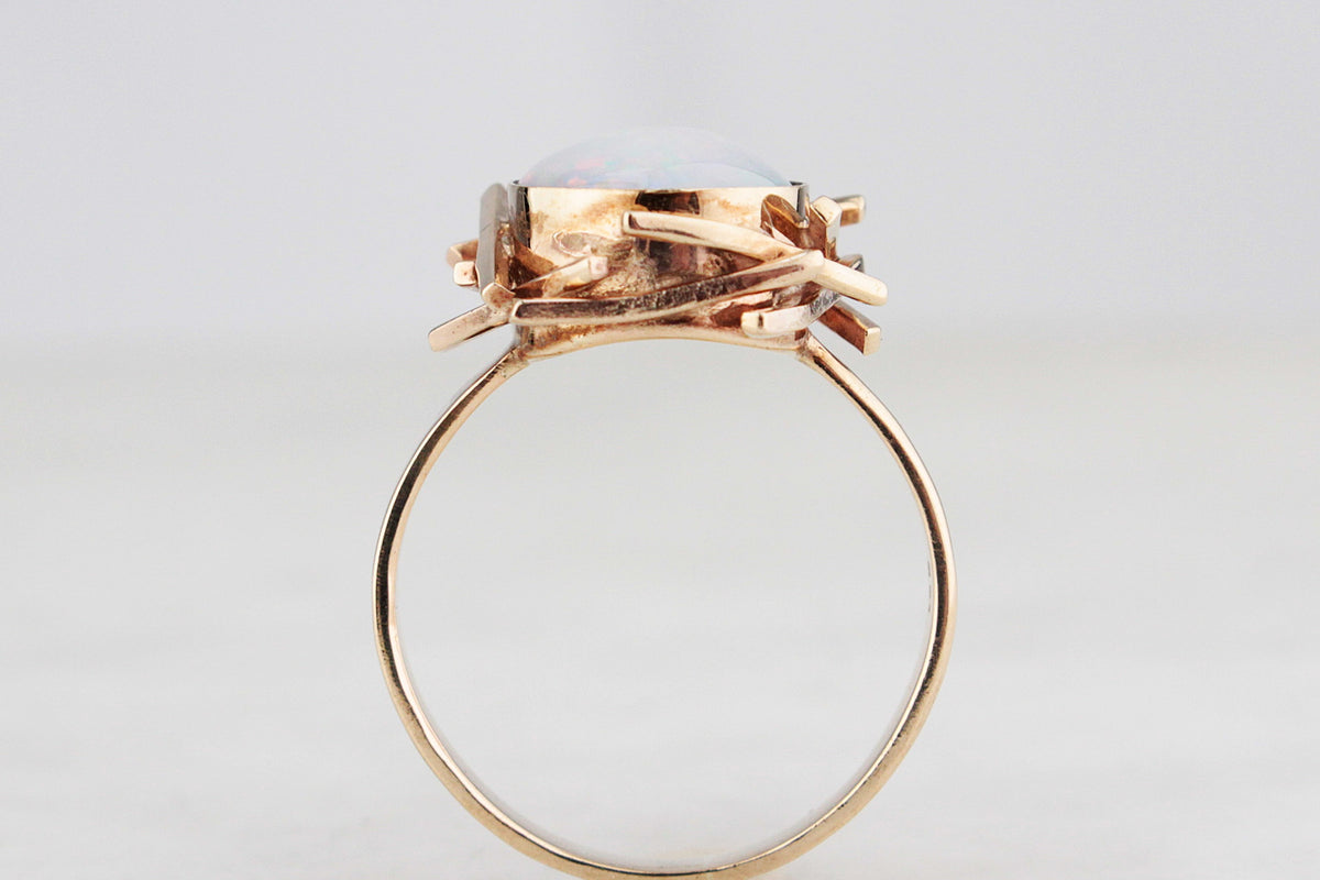 MID-CENTURY SOLID OPAL RING 9ct GOLD