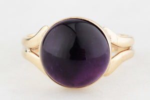MID-CENTURY 1975 AMETHYST RING 9ct GOLD