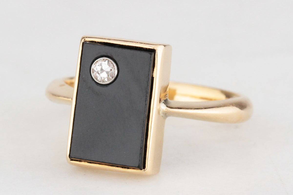 ANTIQUE EDWARDIAN c1910 DIAMOND & ONYX RING IN 18ct GOLD