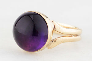 MID-CENTURY 1975 AMETHYST RING 9ct GOLD