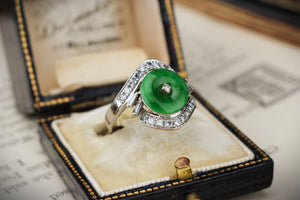 VINTAGE LATE DECO c1930/40 JADE & DIAMOND RING 14ct WHITE GOLD