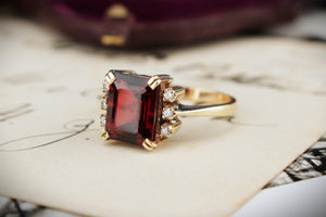 VINTAGE MID CENTURY c1970 4.4ct GARNET & DIAMOND RING 9ct YELLOW GOLD