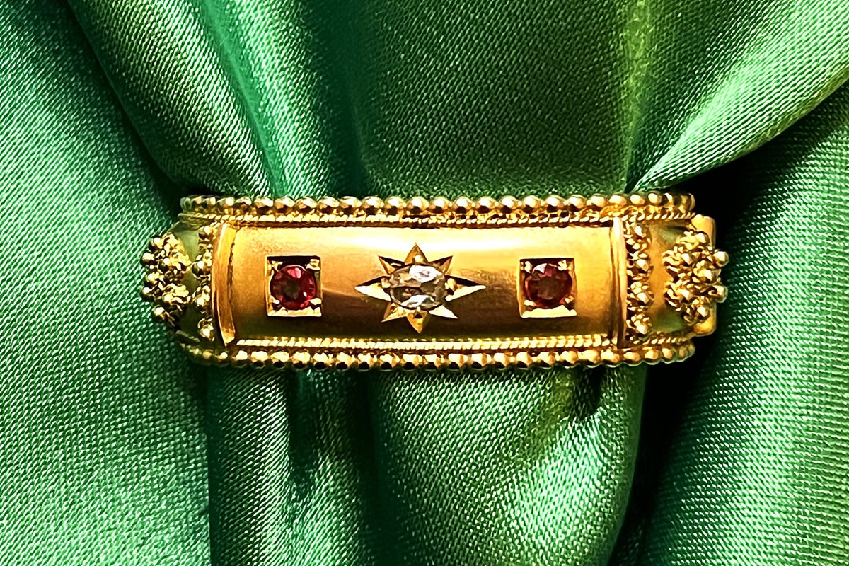 ANTIQUE EDWARDIAN DIAMOND &amp; GARNET SCARF CLIP 9ct GOLD