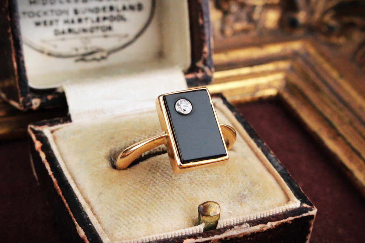 ANTIQUE EDWARDIAN c1910 DIAMOND & ONYX RING IN 18ct GOLD