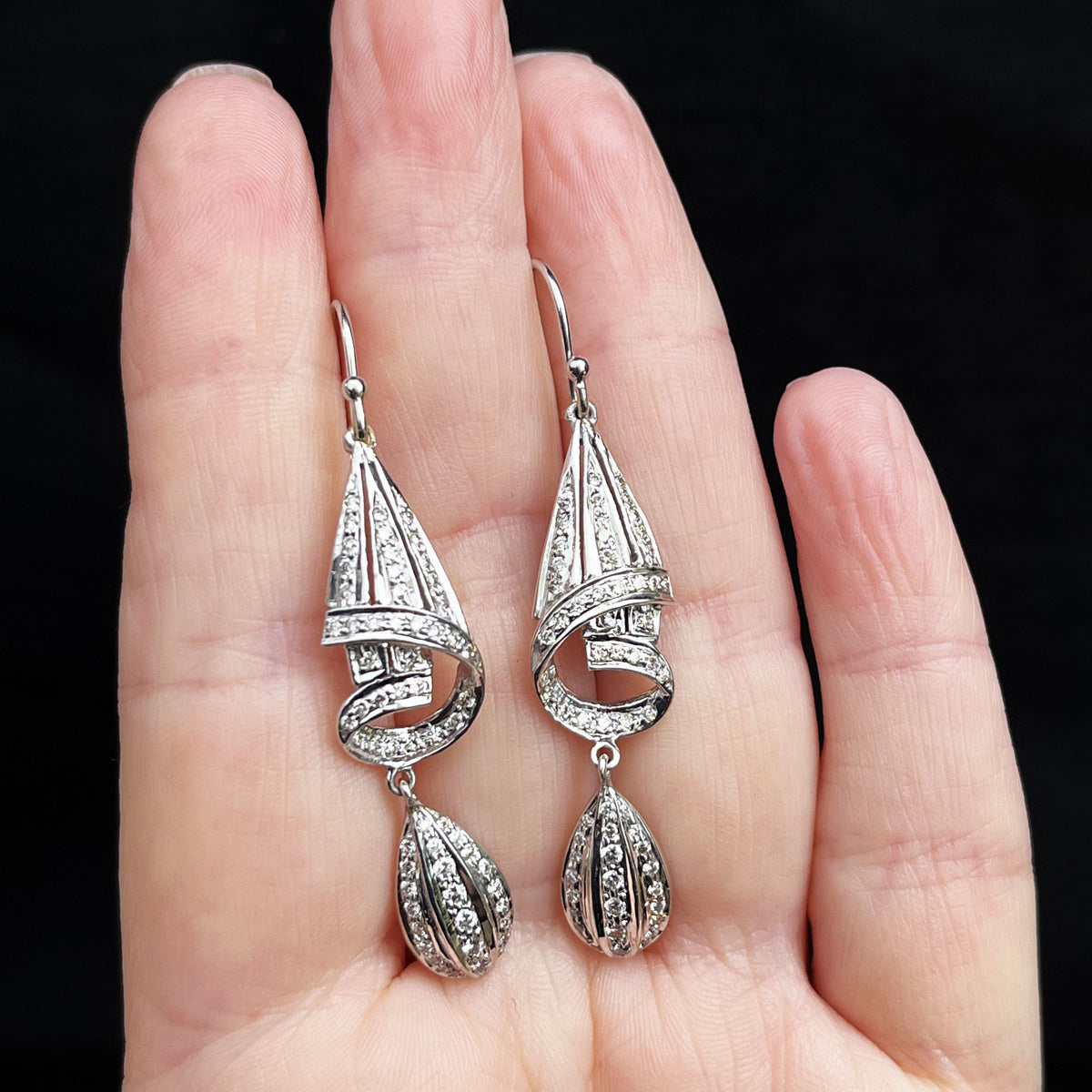 CONTEMPORARY DIAMOND EARRINGS 14ct WHITE GOLD