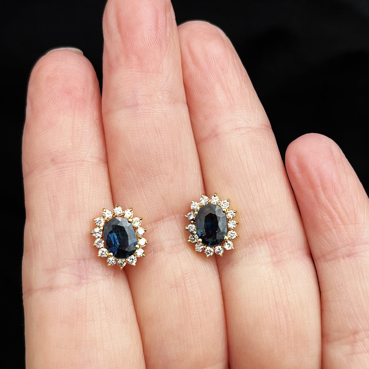SAPPHIRE &amp; DIAMOND EARRINGS 18ct GOLD