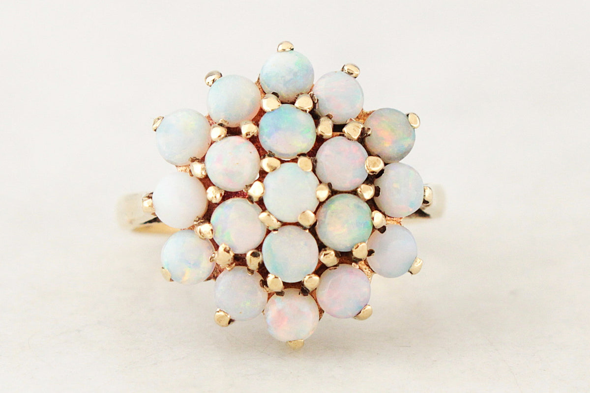 MID-CENTURY 1965 SOLID OPAL CLUSTER RING 9ct GOLD