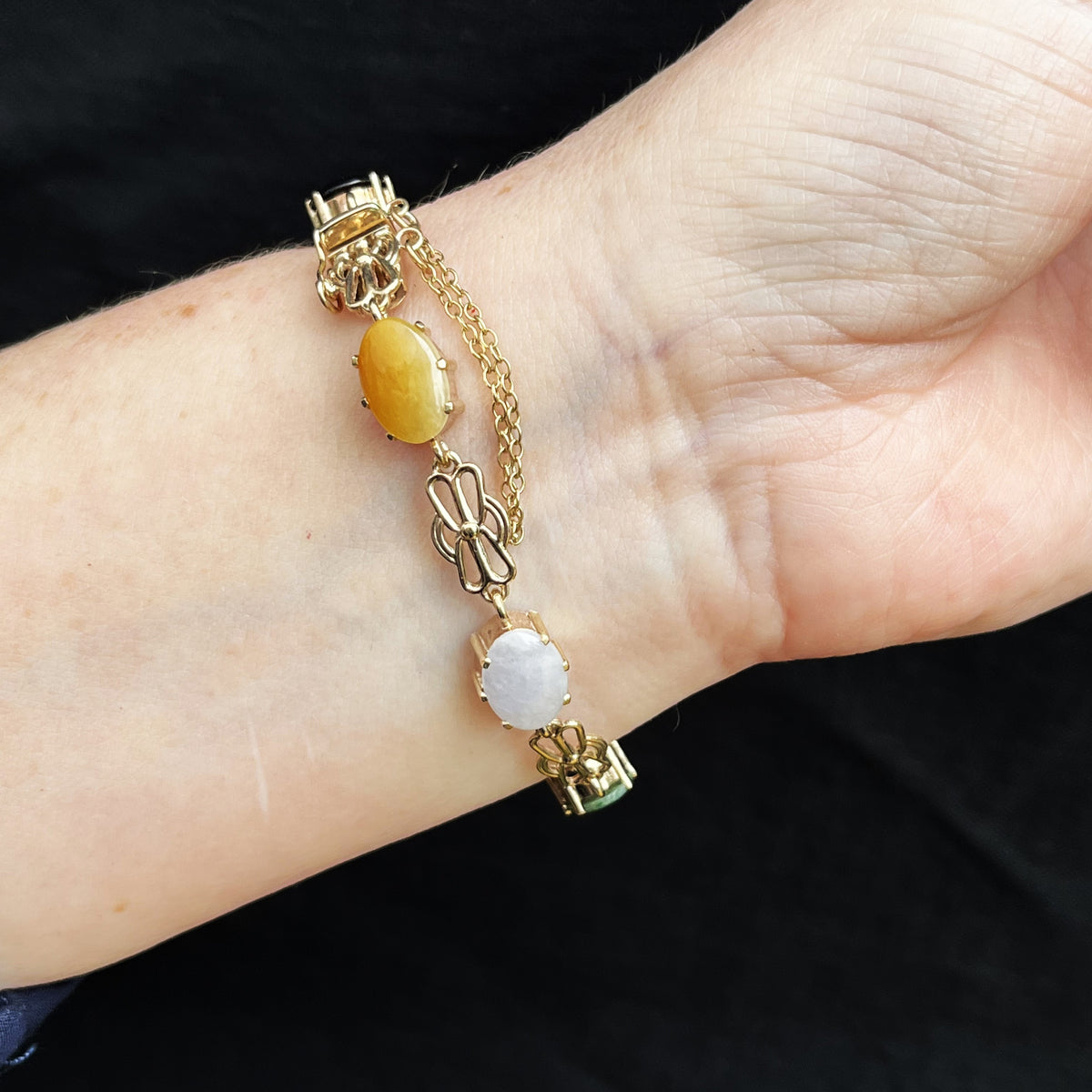 ANTIQUE JADE BRACELET 9ct GOLD