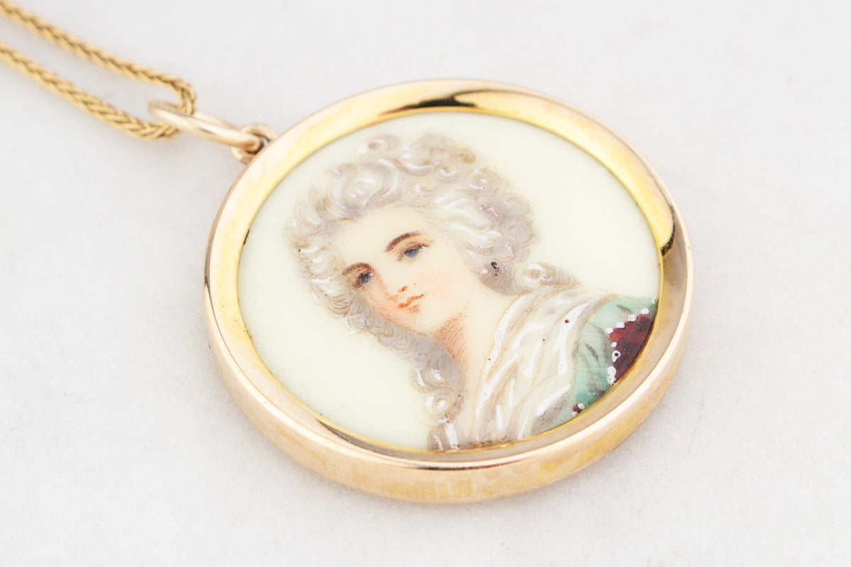 ANTIQUE VICTORIAN ROCOCO REVIVAL PORCELAIN PORTRAIT PENDANT 9ct GOLD