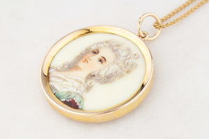 ANTIQUE VICTORIAN ROCOCO REVIVAL PORCELAIN PORTRAIT PENDANT 9ct GOLD