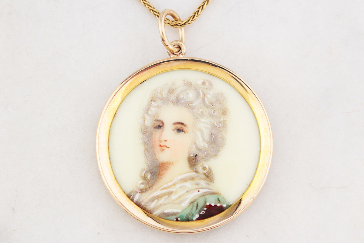 ANTIQUE VICTORIAN ROCOCO REVIVAL PORCELAIN PORTRAIT PENDANT 9ct GOLD
