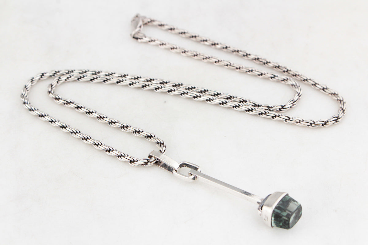 MID-CENTURY SILVER c1960’s SCANDI SPINEL PENDANT AND CHAIN