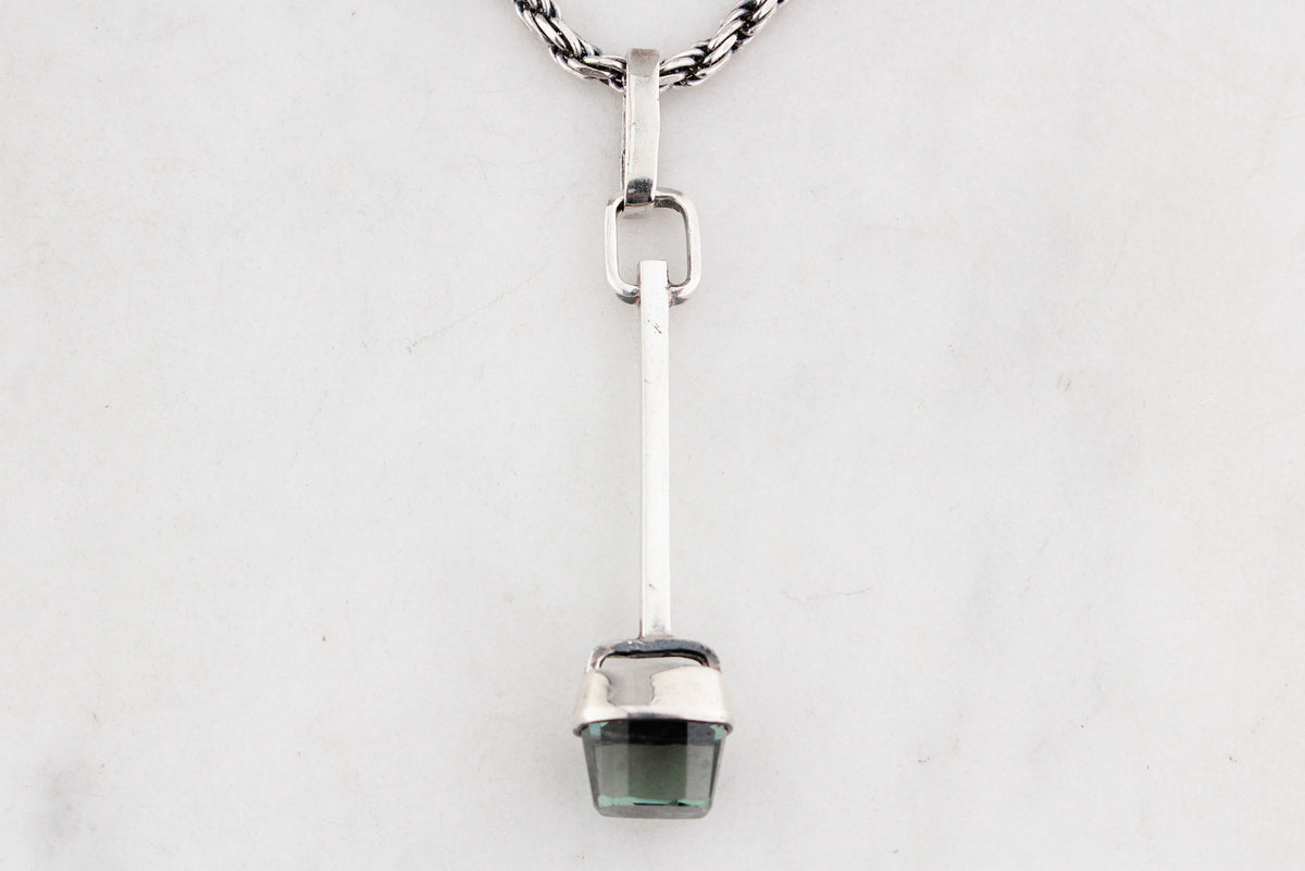 MID-CENTURY SILVER c1960’s SCANDI SPINEL PENDANT AND CHAIN
