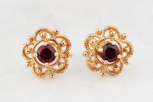 VINTAGE 1977 GARNET STUDS 9ct GOLD
