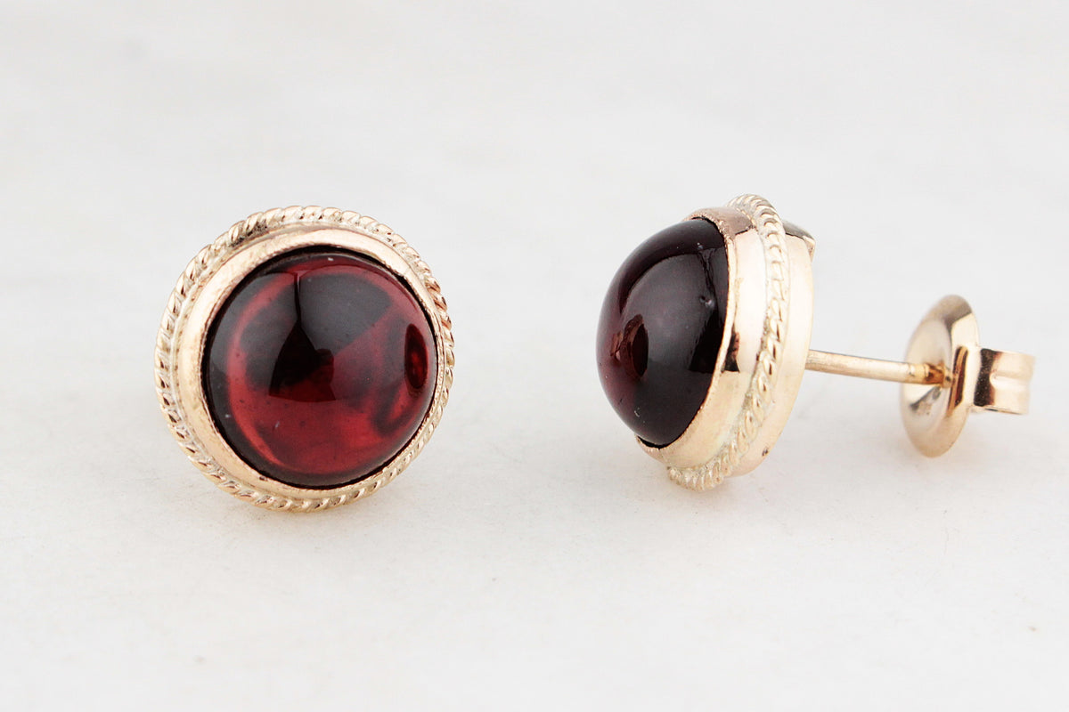 VINTAGE CABOCHON GARNET EARRINGS 9ct GOLD