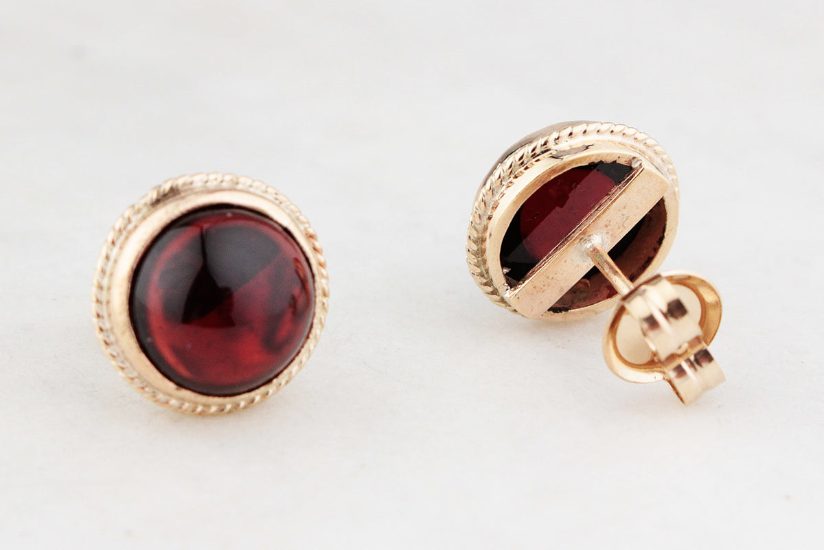 VINTAGE CABOCHON GARNET EARRINGS 9ct GOLD