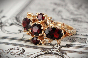 MID-CENTURY 1973 GARNET RING 9ct GOLD