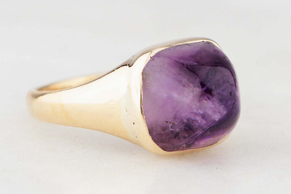 ANTIQUE EDWARDIAN SUGARLOAF AMETHYST RING 18ct GOLD