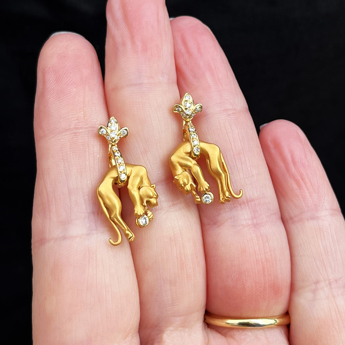 VINTAGE DIAMOND CHEETAH EARRINGS 18ct GOLD