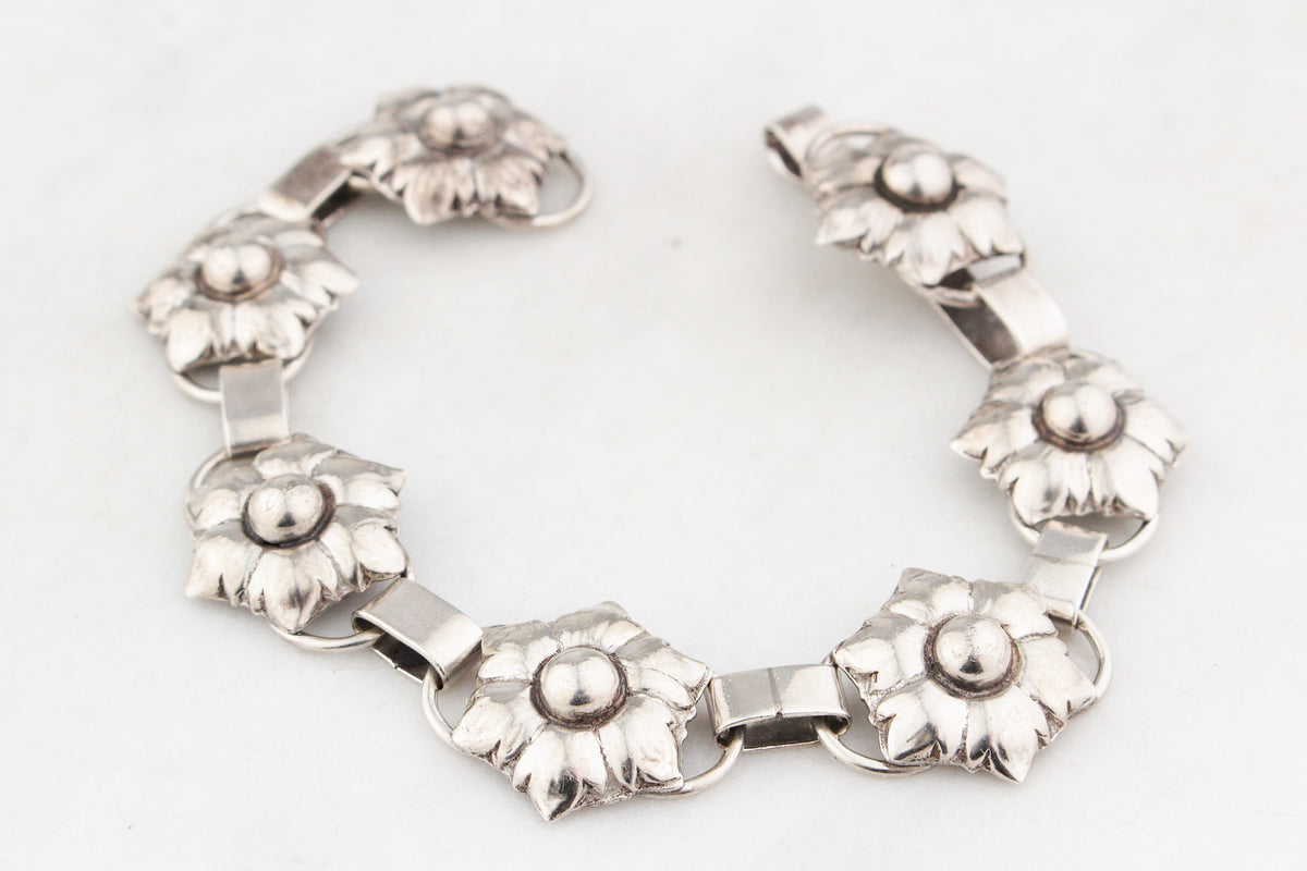 VINTAGE MID-CENTURY 1949 SCANDI STERLING SILVER BRACELET