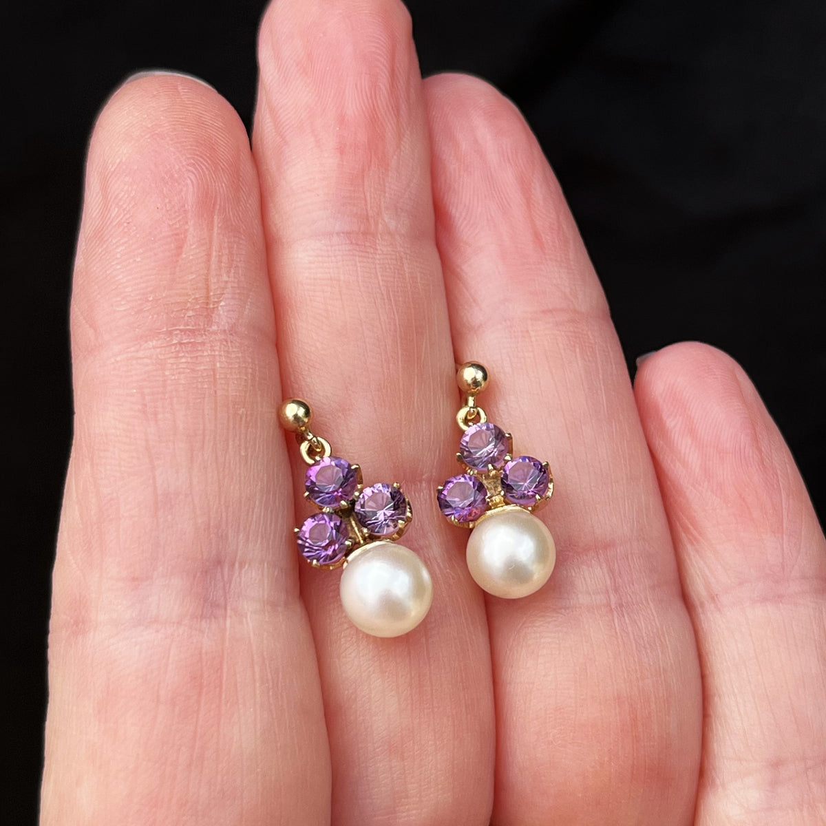 VINTAGE MID CENTURY AMETHYST & PEARL EARRINGS 9ct GOLD