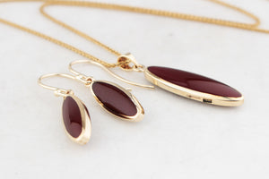 CARNELIAN PENDANT AND EARRING SET 9ct GOLD