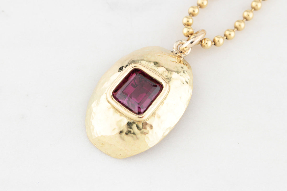 VINTAGE 5ct RHODOLITE GARNET PENDANT 18ct GOLD