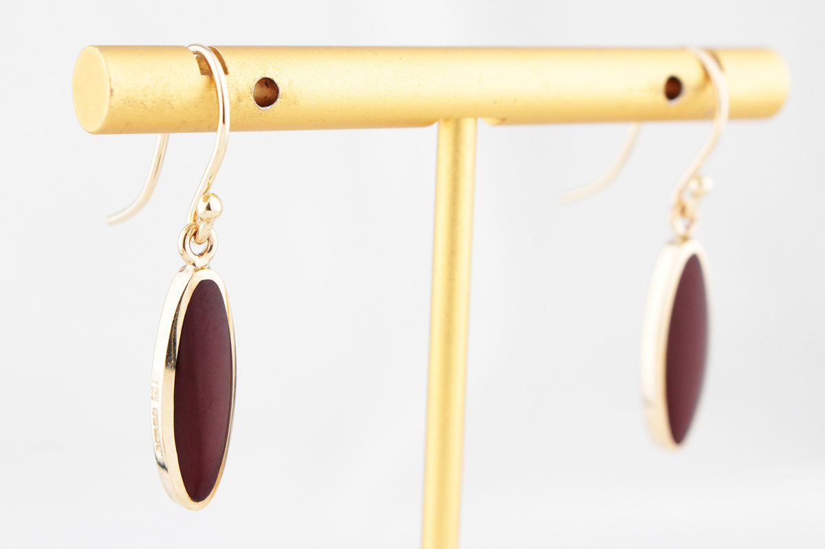 CARNELIAN PENDANT AND EARRING SET 9ct GOLD