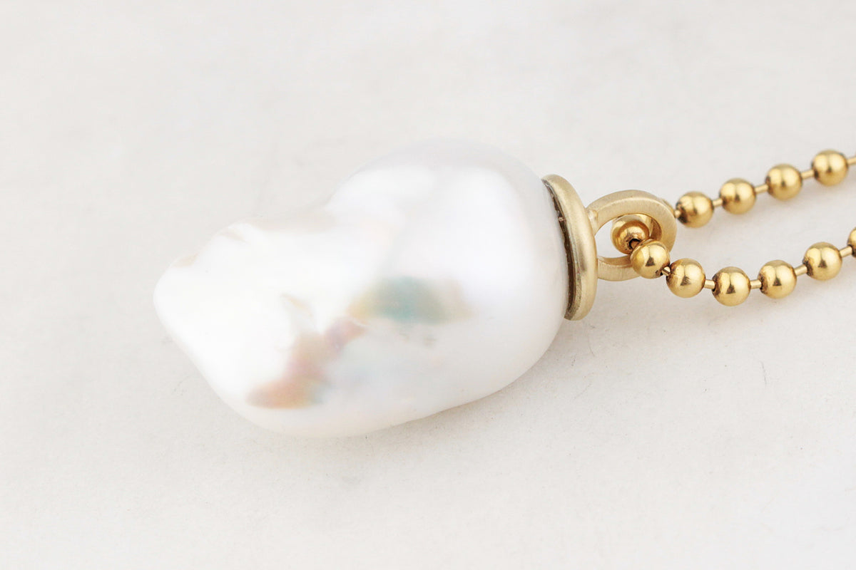 BESPOKE BAROQUE FLAME PEARL PENDANT 14ct GOLD