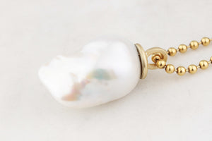 BESPOKE BAROQUE FLAME PEARL PENDANT 14ct GOLD