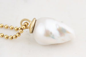 BESPOKE BAROQUE FLAME PEARL PENDANT 14ct GOLD