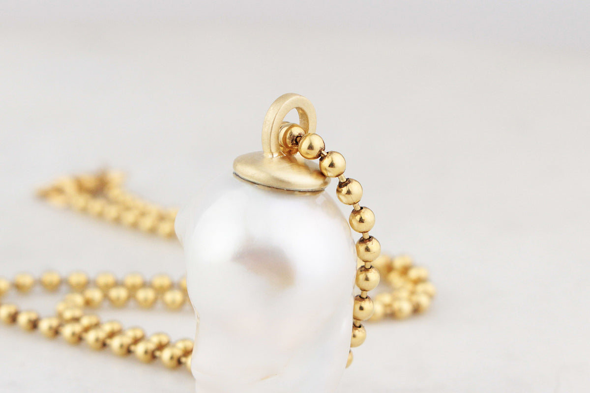 BESPOKE BAROQUE FLAME PEARL PENDANT 14ct GOLD