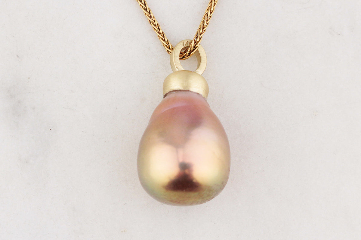 BESPOKE PEACOCK BAROQUE PEARL PENDANT 14ct GOLD