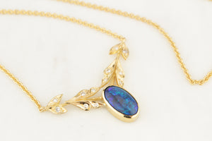 VINTAGE SOLID BLACK OPAL & DIAMOND NECKLACE 18ct YELLOW GOLD