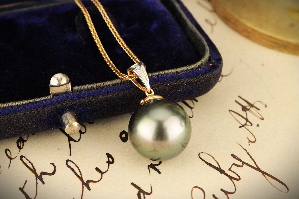 VINTAGE TAHITIAN PEARL &amp; DIAMOND PENDANT 18ct GOLD