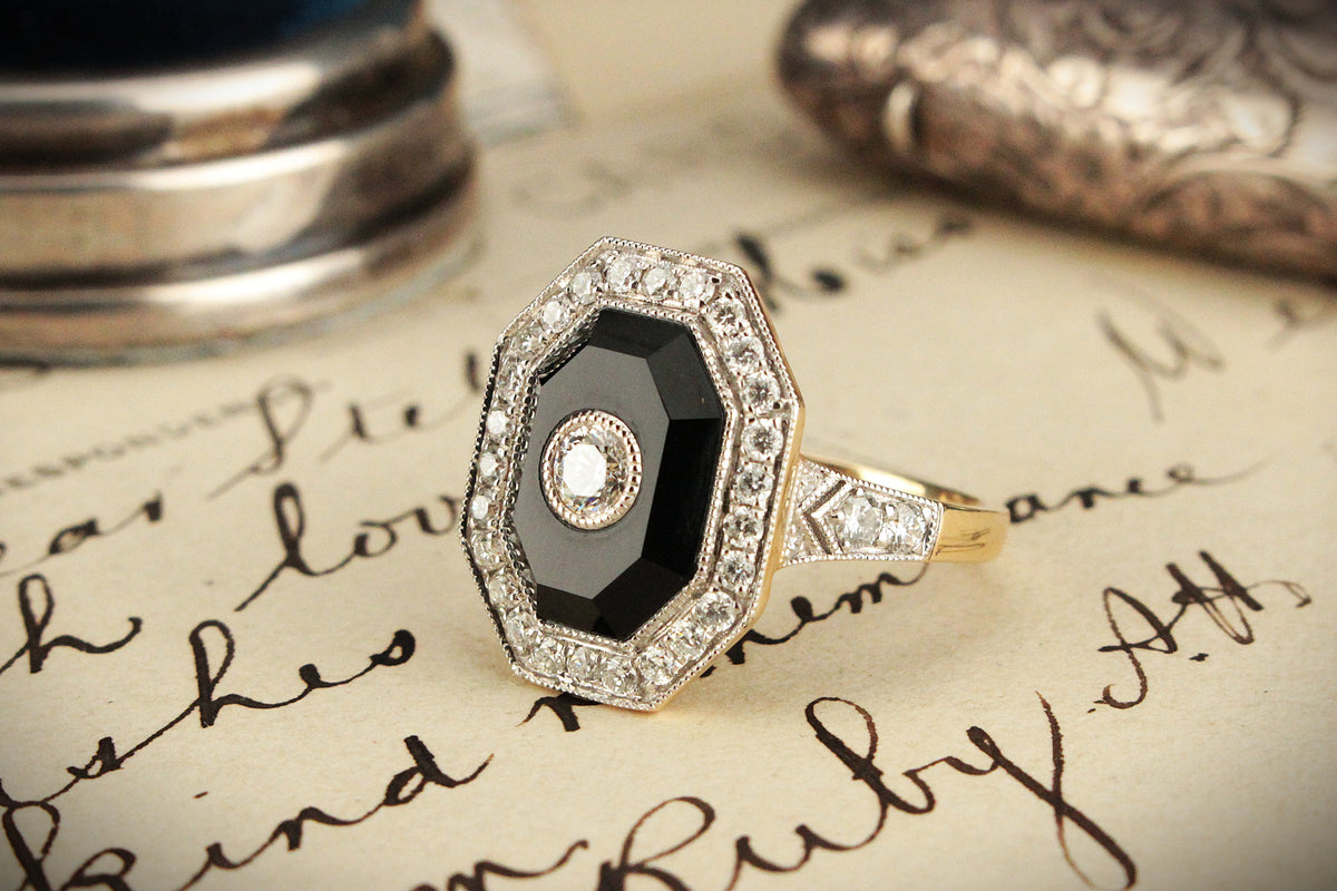 MODERN ONYX &amp; DIAMOND RING 14CT GOLD