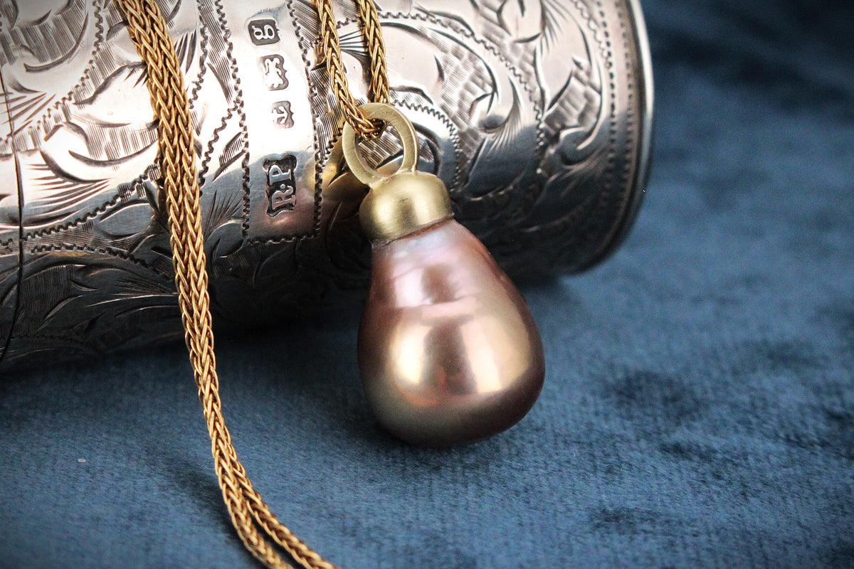 BESPOKE PEACOCK BAROQUE PEARL PENDANT 14ct GOLD