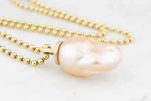 BESPOKE BAROQUE FLAME PEARL PENDANT 14ct GOLD