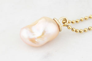 BESPOKE BAROQUE FLAME PEARL PENDANT 14ct GOLD