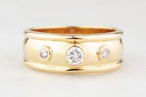 MODERN DIAMOND SET BAND RING 18ct GOLD