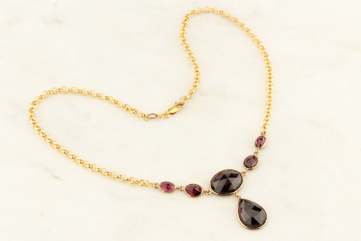 VINTAGE ESTATE GARNET NECKLACE 9ct GOLD