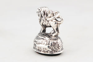 ANTIQUE STERLING SILVER LION BLOODSTONE FOB SEAL PENDANT