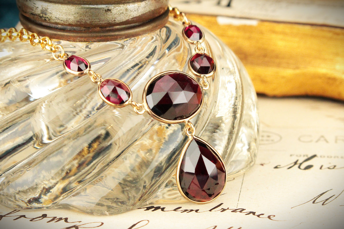 VINTAGE ESTATE GARNET NECKLACE 9ct GOLD