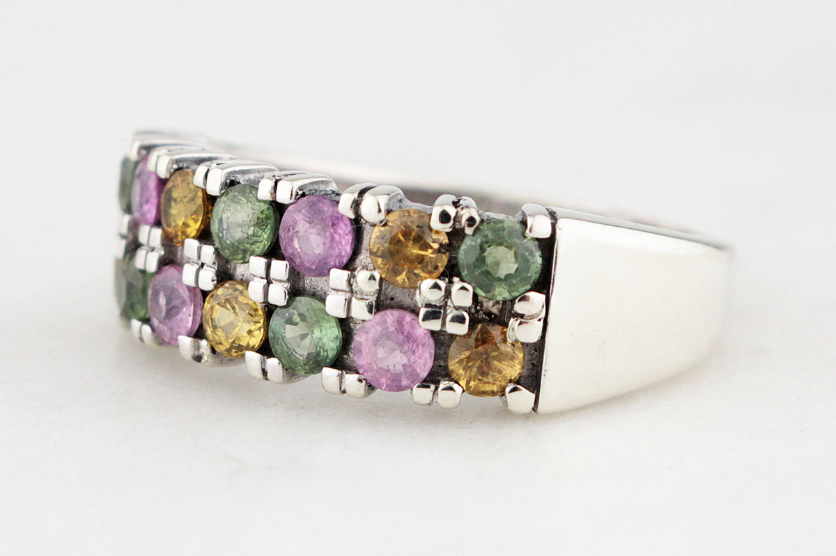 VINTAGE MULTI-HUED SAPPHIRE RING 9ct GOLD
